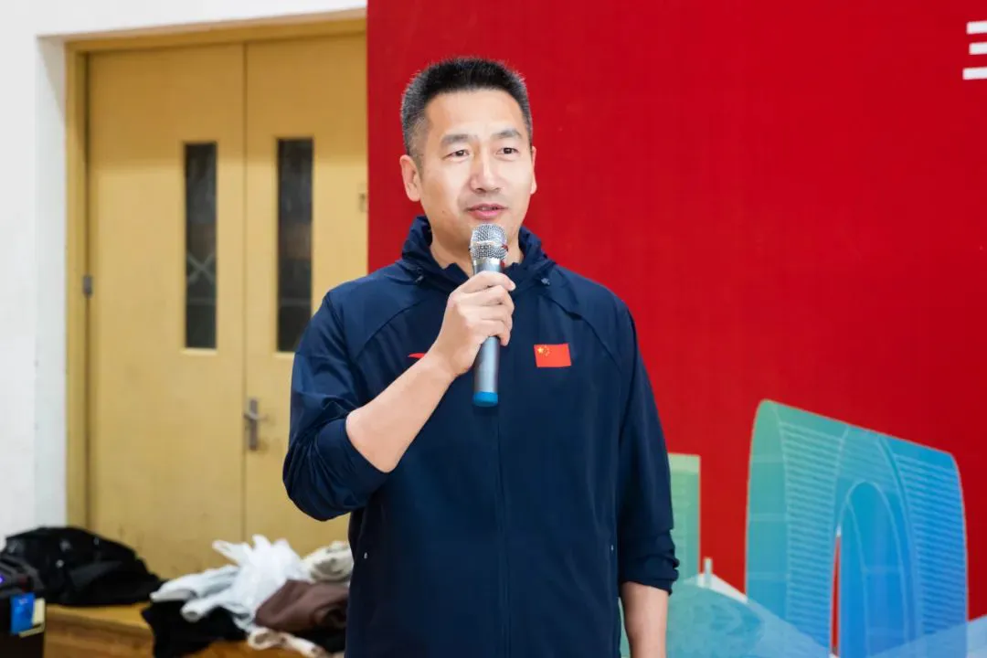 篮球老将如何通过瑜伽提升柔韧性_2